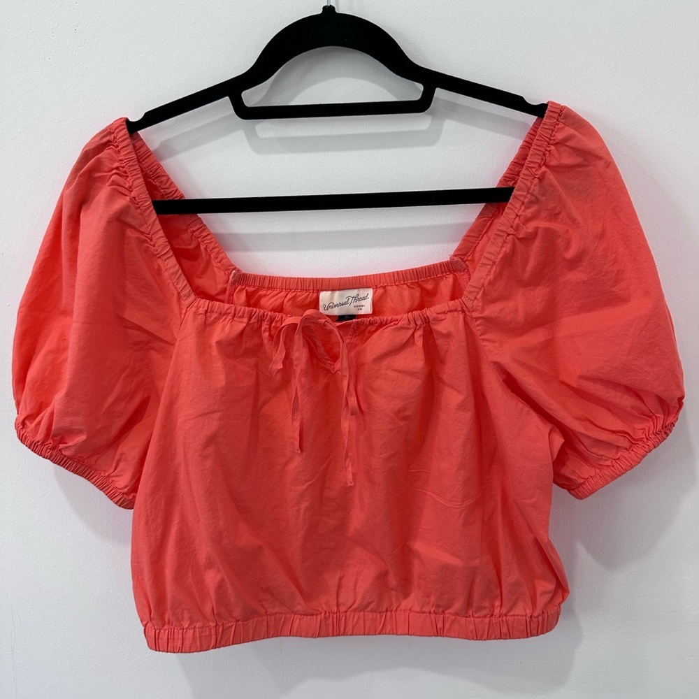 University Thread Coral Puff Sleeve Women's Crop Top